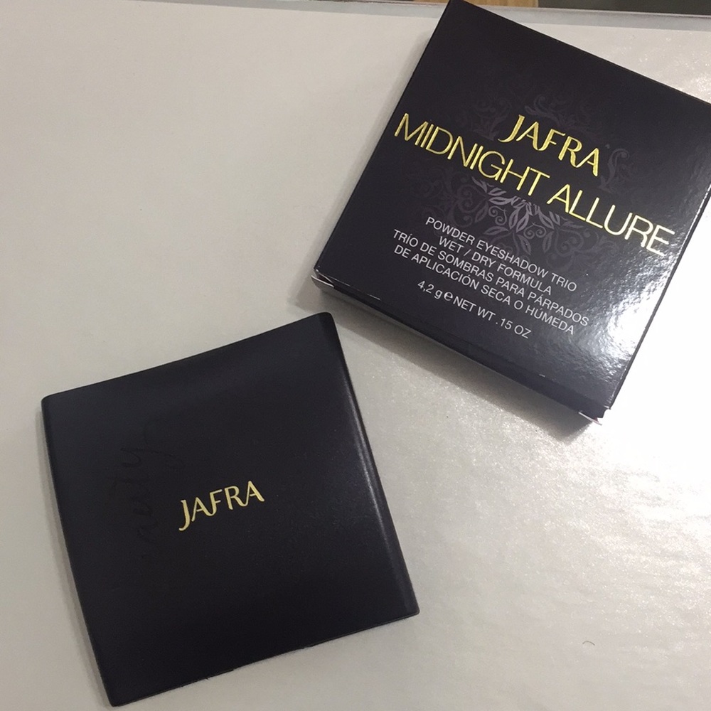JAFRA EYESHADOWS
